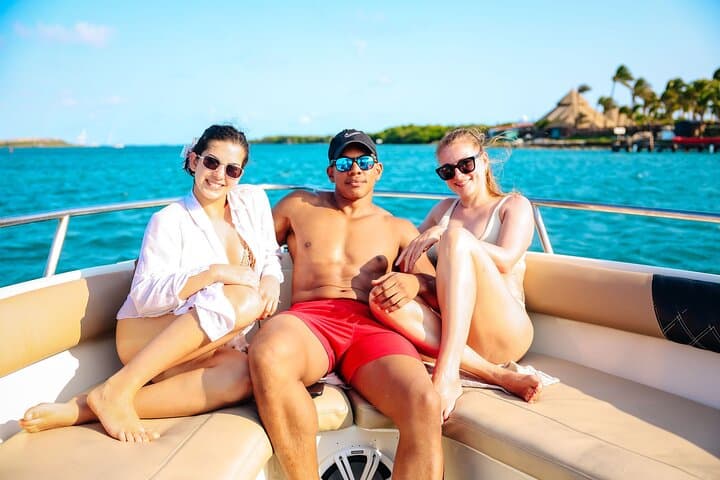 Private Aruba Boat Charter: Snorkel, Swim and Sunset Cruise photo 6