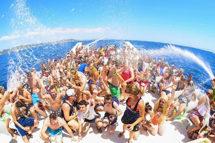 Punta Cana Party Boat: Snorkel, Dolphins & Natural Pool Open-Bar Cruise photo 2