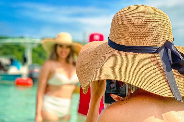 Maximize Your Day: 5 Essential Stops for a VIP Rosario Islands Boat Tour photo 6