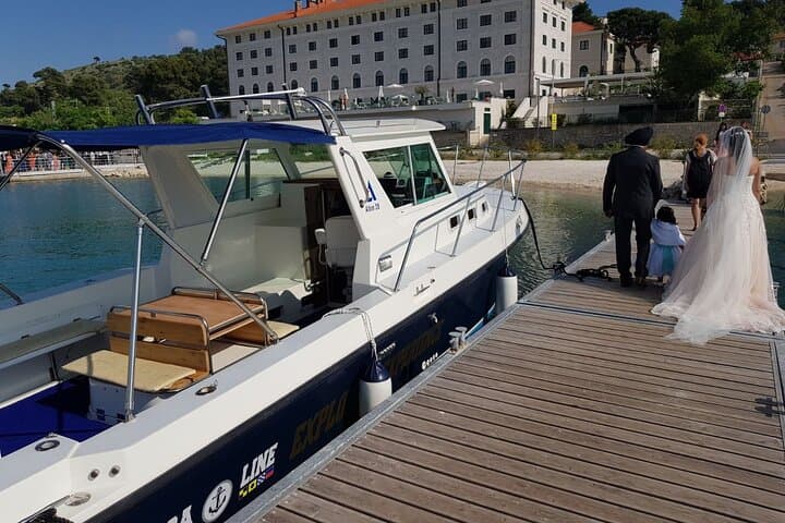 Private Split Boat Tour: Blue Lagoon Snorkel & Trogir Waterfront Lunch photo 4