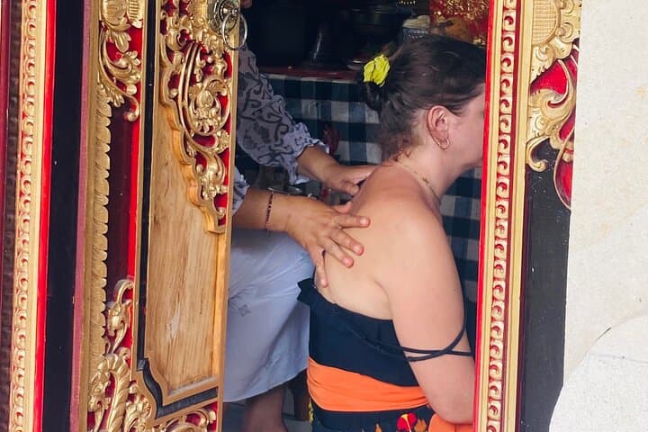 Soul Healing with a Traditional Balinese Healer in Ubud photo 6