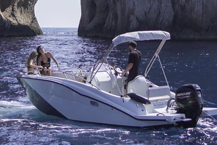 Private Boat Tour: Capri & Amalfi Coast from Sorrento, Capri or Positano photo 4