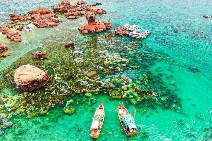 Phu Quoc 4-Island Full-Day: Snorkel, Speedboat & World’s Longest Sea-Crossing Cable Car photo 5