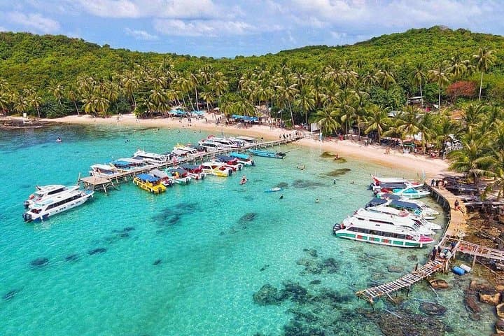 Phu Quoc 4-Island Full-Day: Snorkel, Speedboat & World’s Longest Sea-Crossing Cable Car photo 6