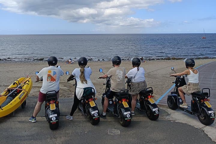 Explore Maspalomas by Two-Seater E-Scooter: Playa del Inglés to Meloneras photo 6