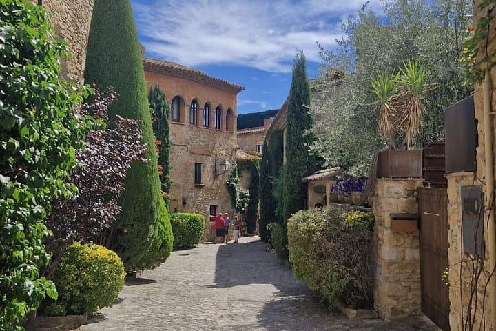 Costa Brava Private Day Trip from Barcelona: Bays, Camino de Ronda & Peratallada photo 4