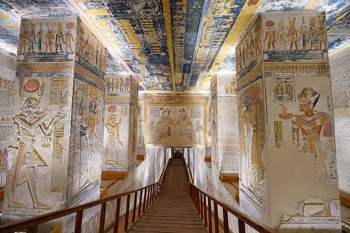 Luxor Half-Day: Valley of the Kings, Temple of Hatshepsut & Colossi of Memnon photo 4