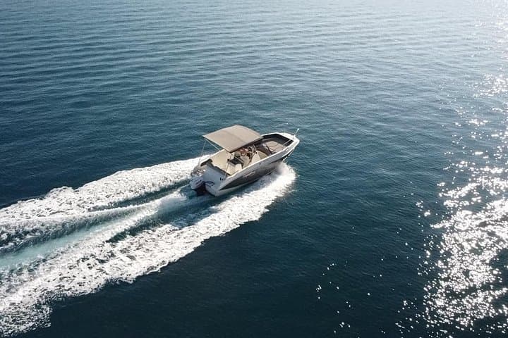 Private Full-Day Amalfi Coast and Capri Excursion by Speedboat photo 6