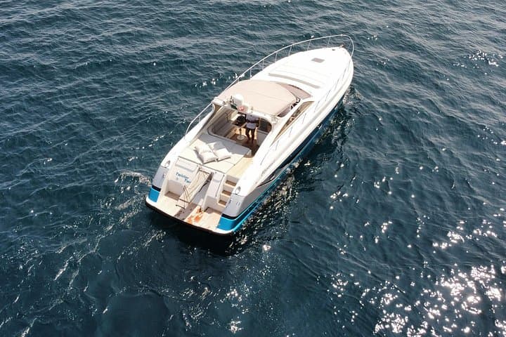 Luxury Amalfi Coast Full-Day Boat Tour to Positano & Hidden Coves photo 3