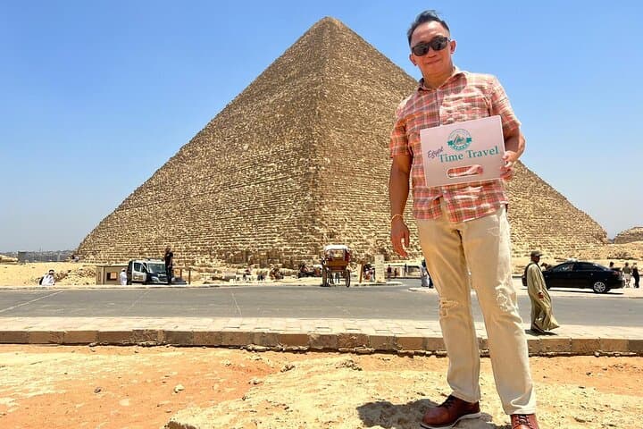 Private Day Tour: Giza Pyramids, Egyptian Museum & Khan El-Khalili photo 6