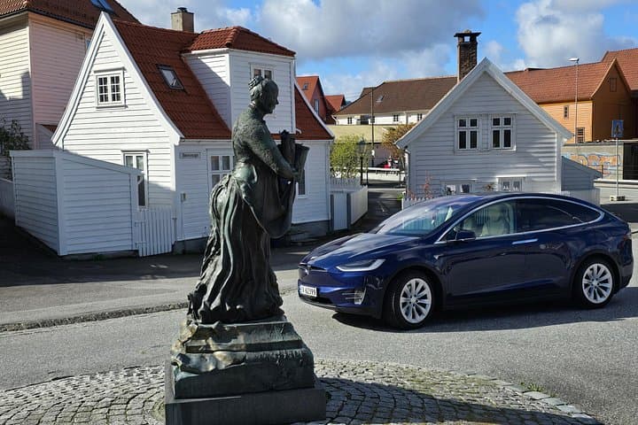 Bergen Driving Tour: From Iron Age Burials to Modern Fjord Views photo 4