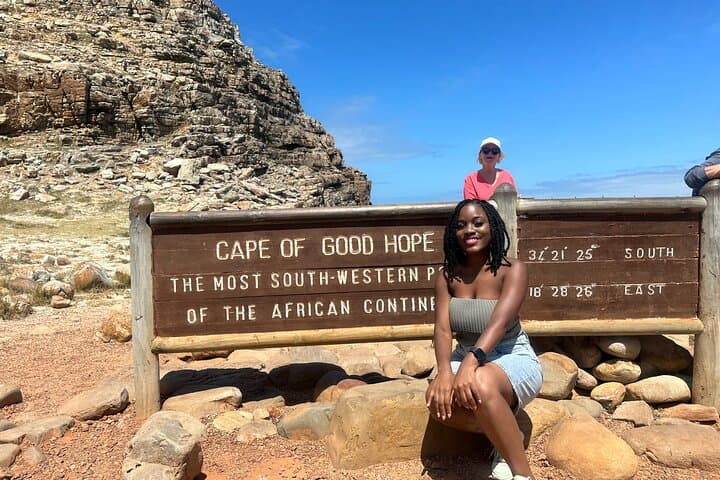 Table Mountain, Boulders Penguins & Cape Point — Full-Day Private Cape Town Tour