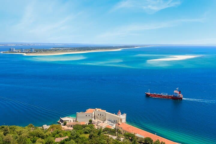 Arrabida & Setubal Private Highlights Tour — Full Day Beaches, Forts & Wineries photo 2