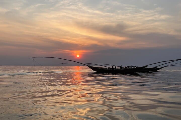 Lake Kivu Day Trip: Boat Cruise, Hot Springs & Beaches from Kigali photo 5