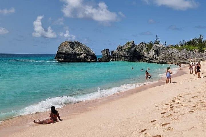 Bermudaful Island Private Tour: 6-Hour Guided Loop of Bermuda's Highlights photo 4
