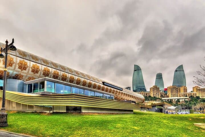 Full-Day Private Photography Tour in Baku: Old City, Heydar Aliyev & Upland Park photo 5