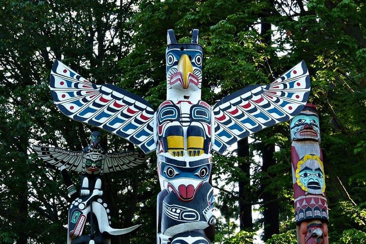 BC Self-Guided Walking Bundle: Victoria Inner Harbour, Stanley Park & Fort Langley photo 4