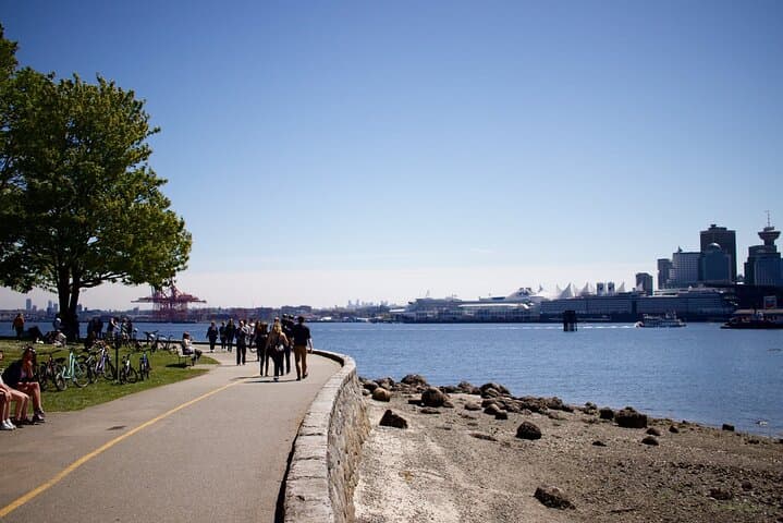 BC Self-Guided Walking Bundle: Victoria Inner Harbour, Stanley Park & Fort Langley photo 6
