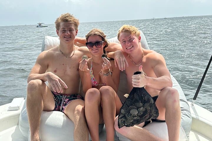 Scalloping Charters on Florida’s Nature Coast: Guided Scallop Snorkel in Crystal River photo 4