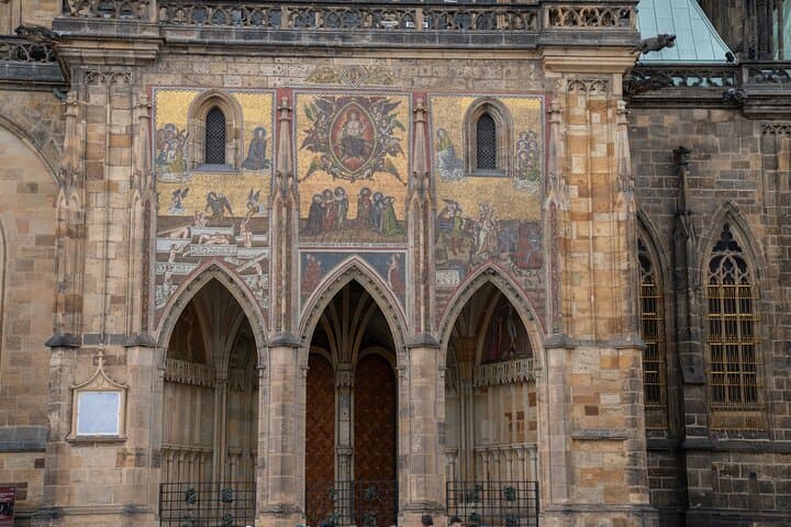 Prague Castle Small-Group Tour: Skip-the-Line St. Vitus, Royal Palace & Golden Lane photo 3