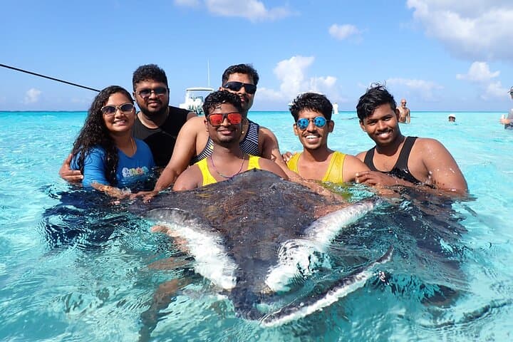 Stingray City Sandbar Experience — Hands-On Stingray Encounter in Grand Cayman photo 6