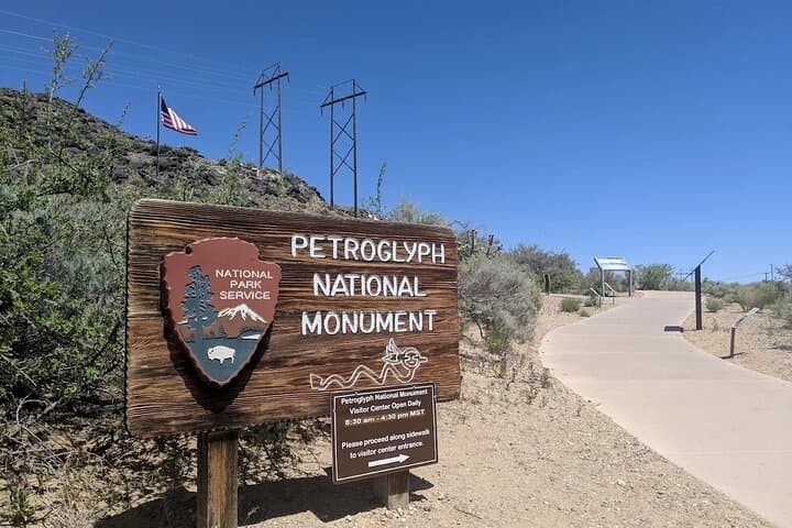 Private Albuquerque Tour: West Mesa Petroglyphs, Sandia Vistas & Old Town photo 3