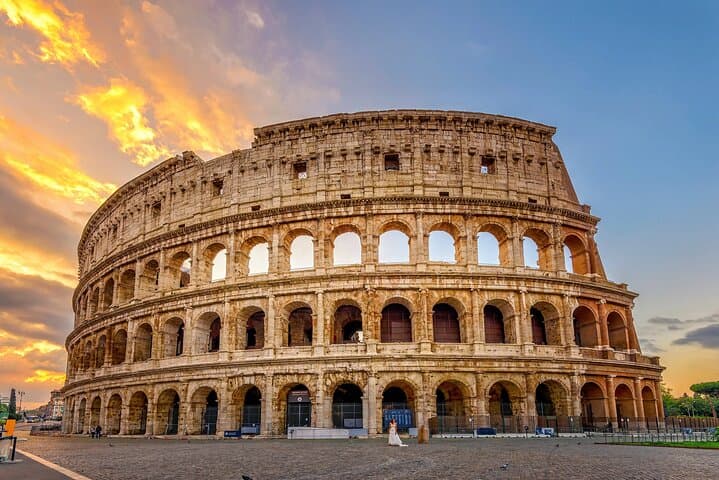 Explore Ancient Rome: Colosseum, Roman Forum & Palatine Hill Self-Guided Entry
