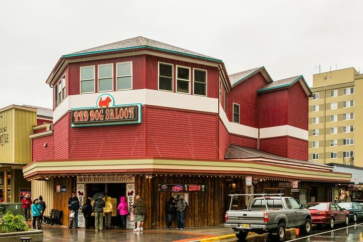 Juneau Walking Pub Crawl: Downtown Bars, Distillery & Historic Drinking Tour photo 6