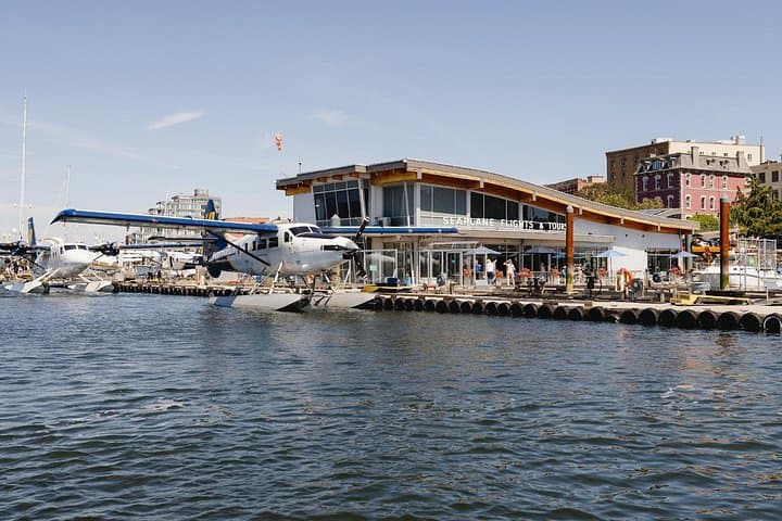 Victoria to Vancouver Scenic Seaplane Transfer: 35-Minute Harbour Flight photo 2