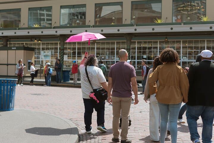 Insider Breakfast & Sunrise Tasting Tour of Pike Place Market photo 4