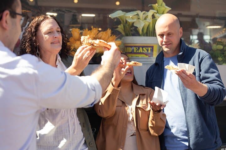 Insider Breakfast & Sunrise Tasting Tour of Pike Place Market photo 2