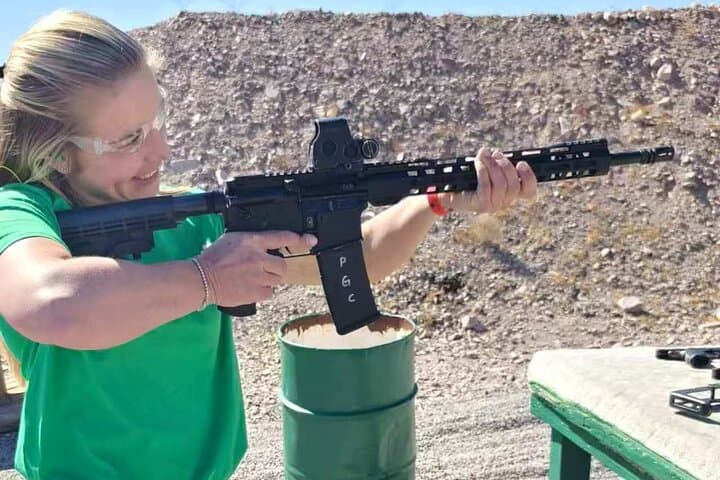 Las Vegas Desert Full-Auto Shooting Adventure: Outdoor Range with Machine Guns photo 5
