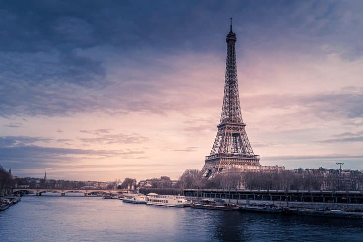 Eiffel Tower Guided Visit to 2nd Floor with Summit Option — Paris Monument Tour photo 2