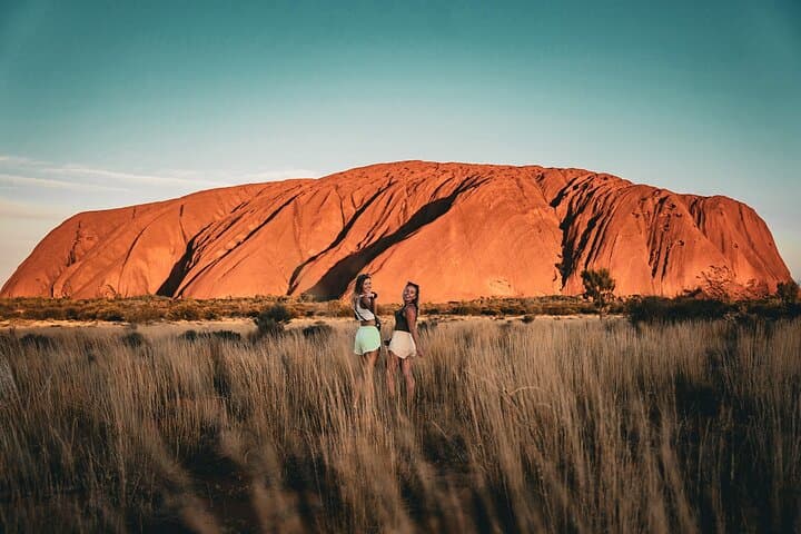 Red Centre 4-Day Uluru, Kata Tjuta & West MacDonnell Adventure from Alice Springs