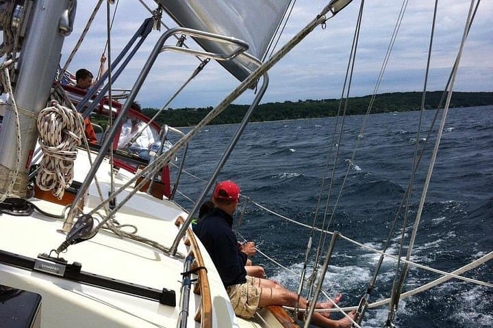 Private 6-Hour Sail on Yacht Scout in Grand Traverse Bay photo 2