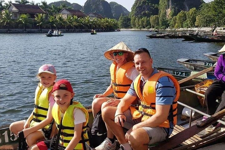 9-Day Northern Vietnam and Siem Reap: Ha Long Bay, Ninh Binh & Angkor photo 1