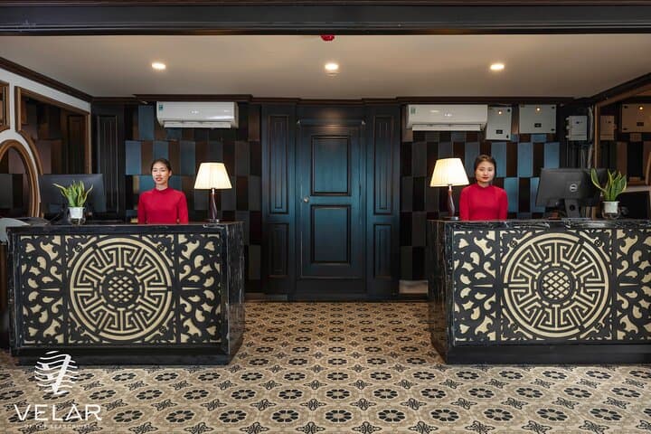 Ha Long & Lan Ha Bay 2-Day Velar Cruise from Hanoi — Balcony Cabin, Kayaking & Caves photo 6