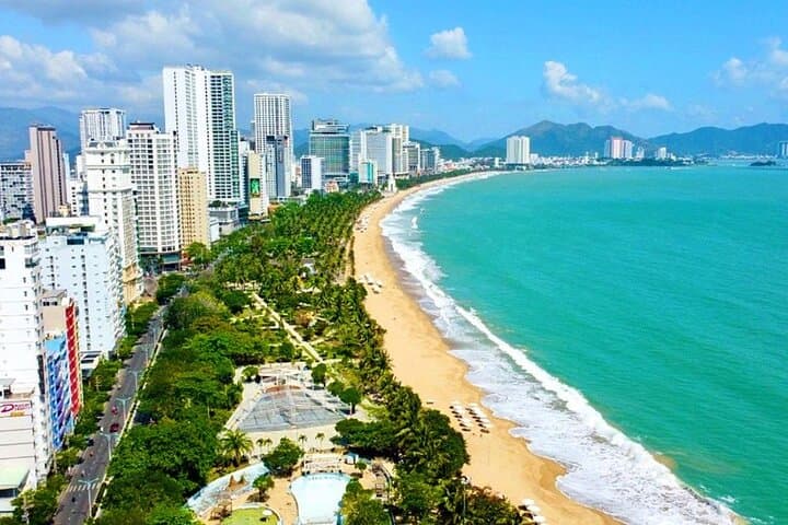 Nha Trang Island Snorkeling Tour: Mun & Mieu Islands with Lunch and Water Sports photo 3