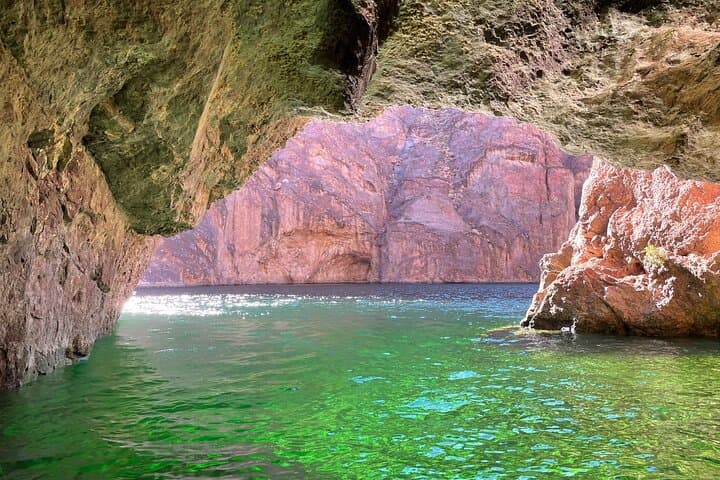Emerald Cave Kayak Tour: Scenic Kayaking and Hiking Near Las Vegas photo 5