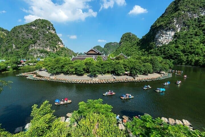 Ninh Binh Day Tour from Hanoi: Tam Coc, Trang An, Mua Cave & Bai Dinh photo 6