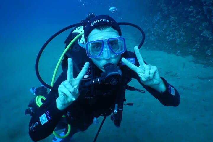 Discovery Scuba Diving in Punta Campanella: Beginner Guided Shallow Dive from Sorrento photo 3