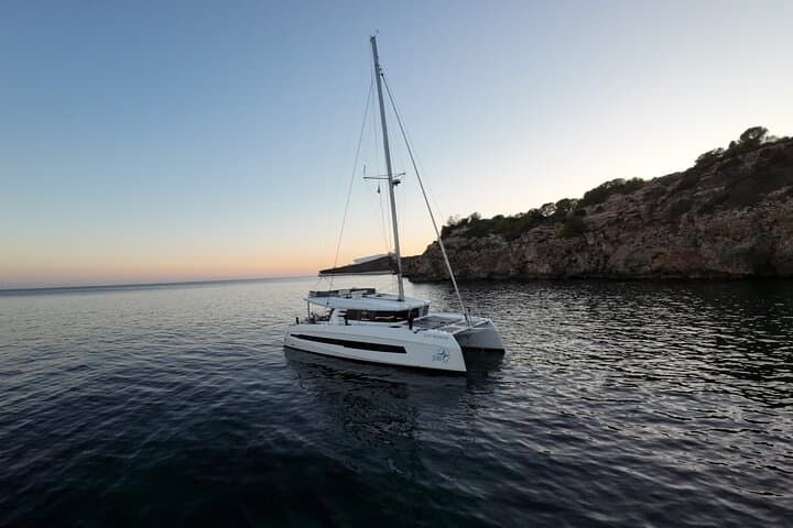Lagos Catamaran Luxury Sailing: Ponta da Piedade & Algarve Coast Cruise photo 5