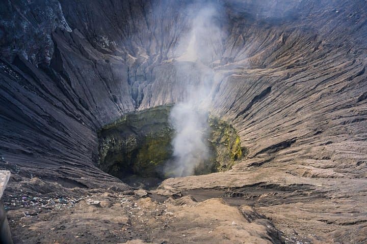 Mount Bromo Sunrise: Private 4WD Jeep Tour from Malang or Surabaya photo 4