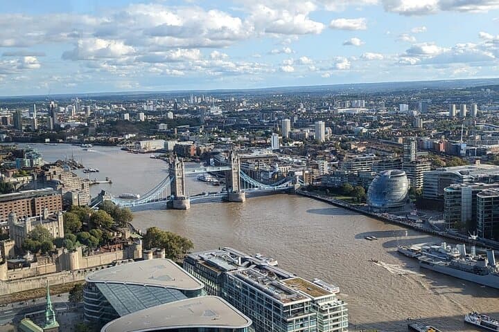 Thames Walking Tour: Monument to St Paul’s, Tower Bridge & Borough Market