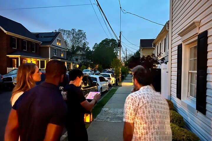 Fredericksburg Ghost Tour: Guided 90-Minute Haunted Walking Experience photo 3