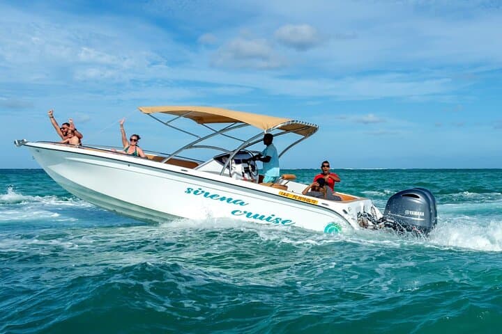 Mauritius 5-Island Speedboat Trip with BBQ, Snorkeling & Dolphin Watching photo 2