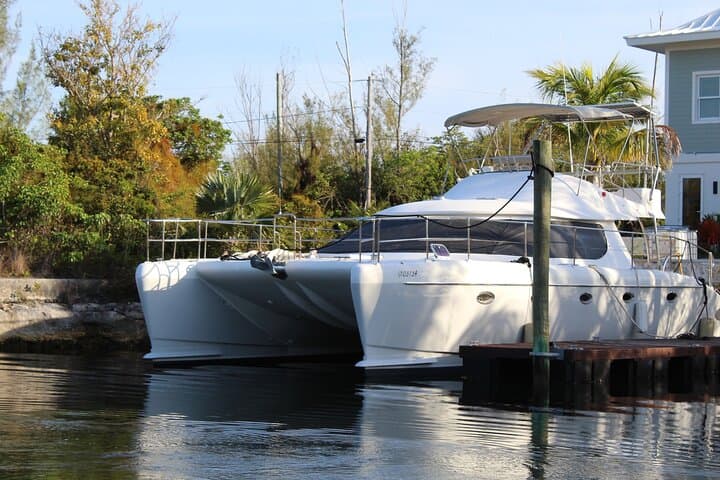 Private Sunset Wine and Cheese Cruise in Lucaya — Canal Views & Island Evenings photo 3