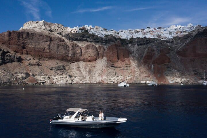 Private Santorini and Ios Speedboat Island-Hopping Tour
