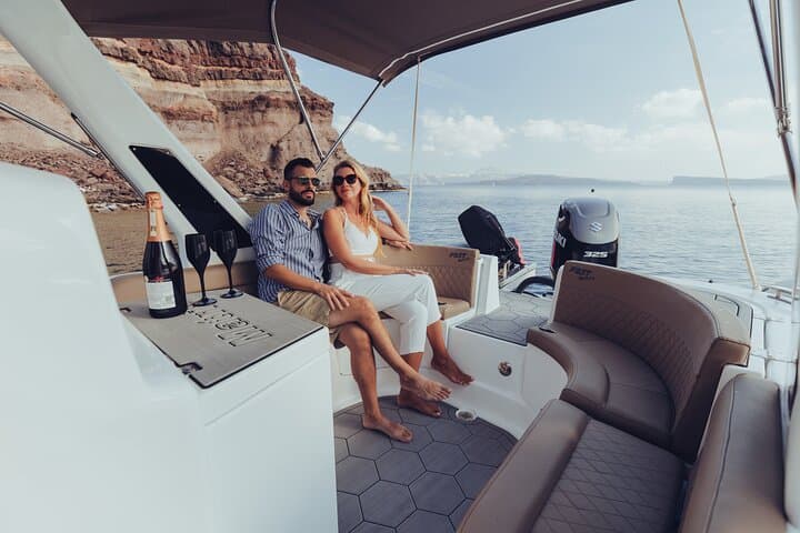 Private Santorini and Ios Speedboat Island-Hopping Tour photo 4