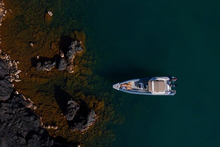 Private Santorini and Ios Speedboat Island-Hopping Tour photo 6